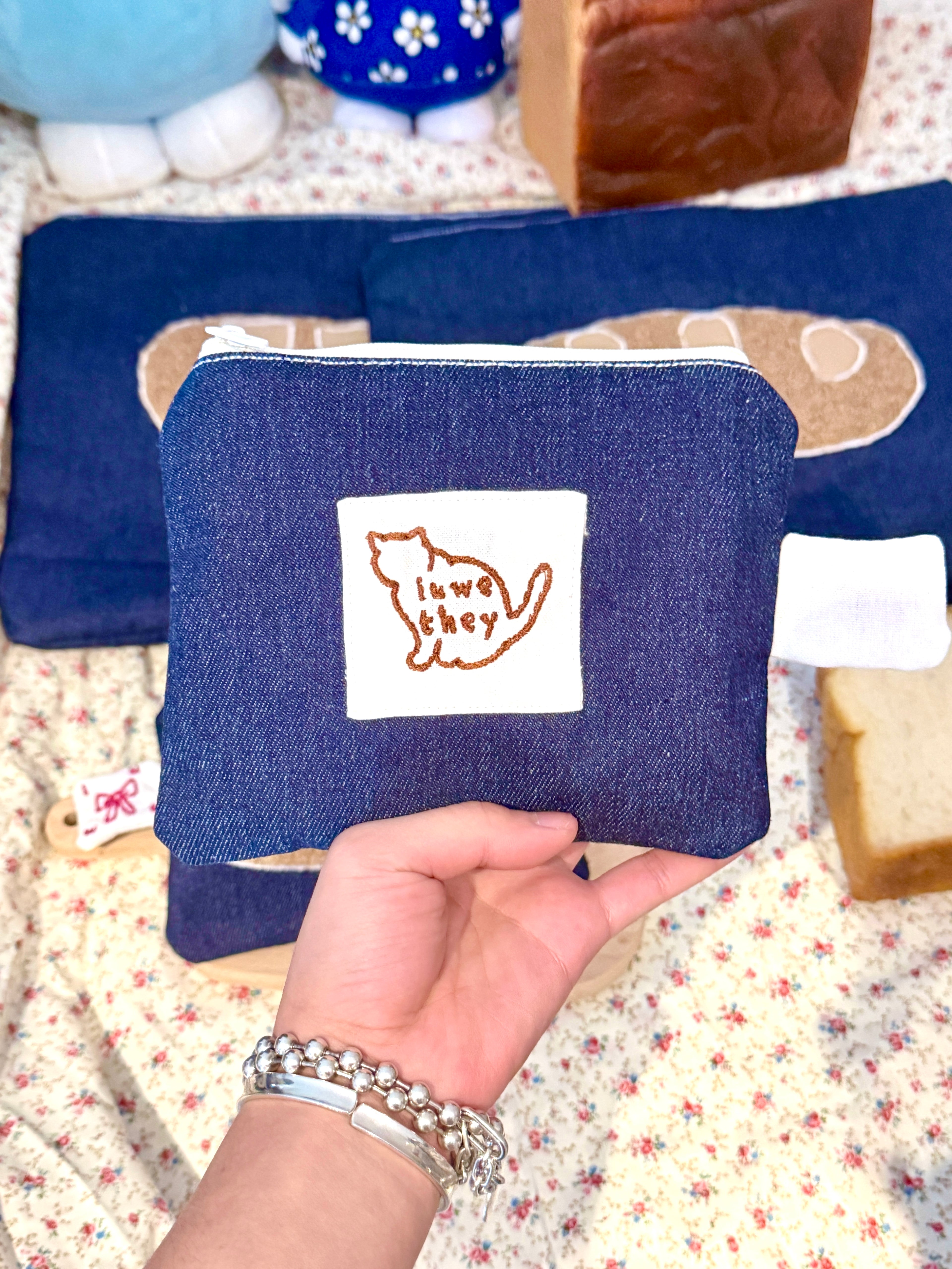 Baguette Small Pouch