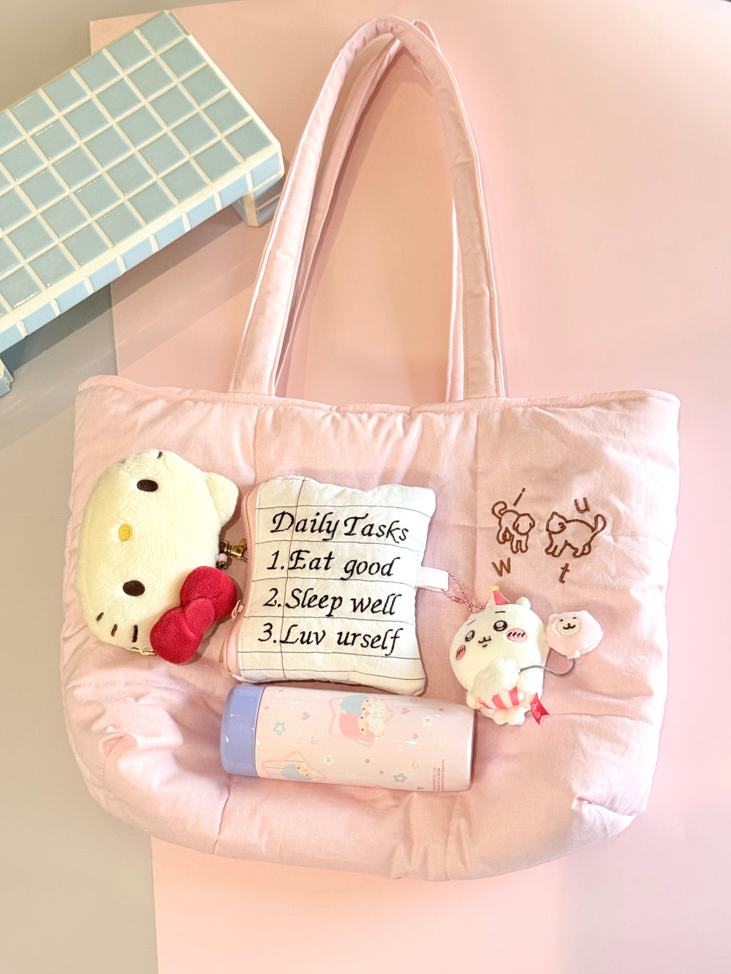 Pillow-like Shoulder Bag Baby Pink