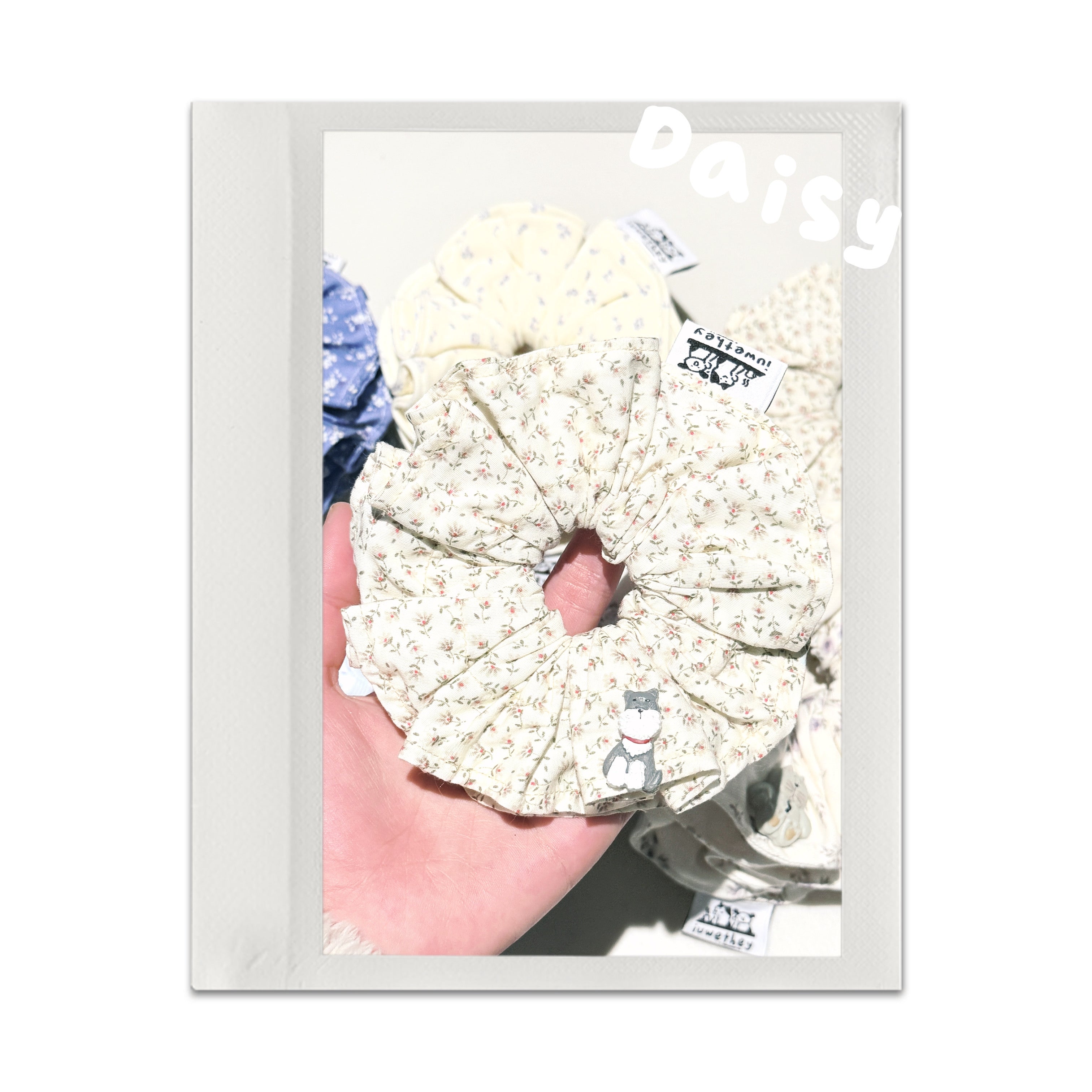 Daisy Daisy Scrunchie